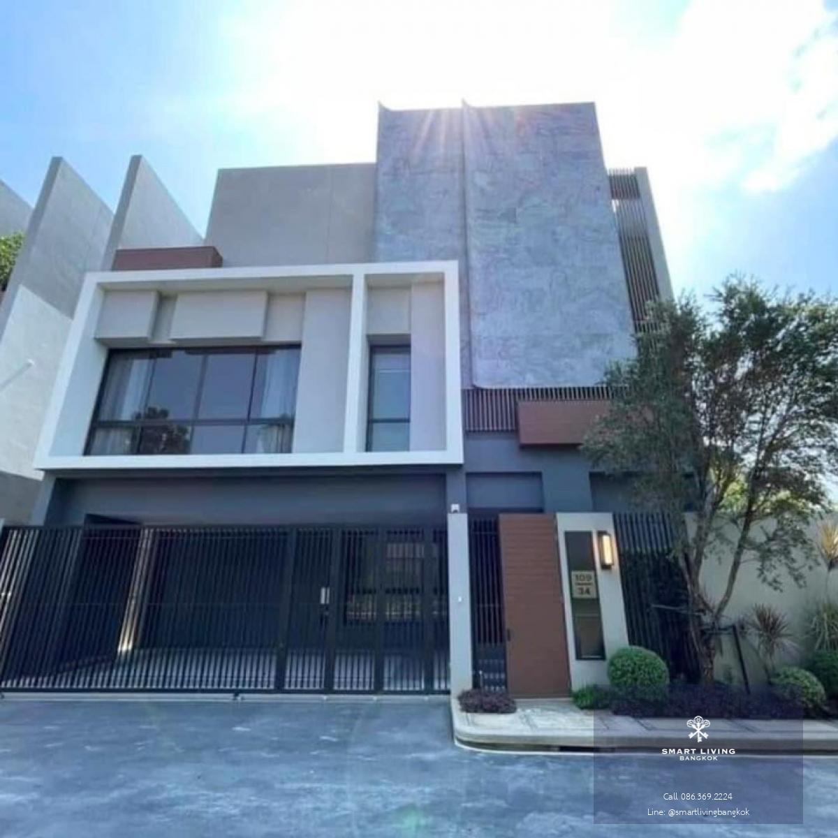 📢👇 Luxury house and compound with good security at Bugaan krungthep kreetha fully furnished with in-house lift, easily traveling in many routes, near numerous mall, schools, hospitals