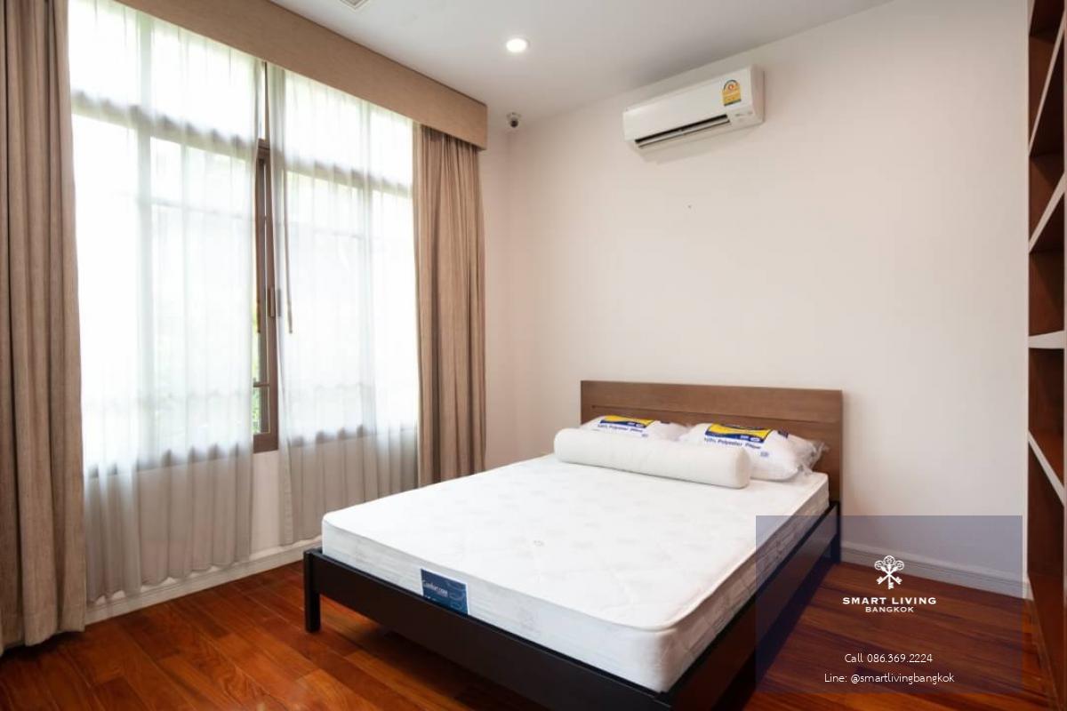 📢👇Luxury corner unit house with private pool and Jacuzzi for rent / sale in nice quiet and shady village with good security in the heart of BKK near  St.Andrews International School Bangkok, Bangkok Adventist International School, Astra Academy Internatio