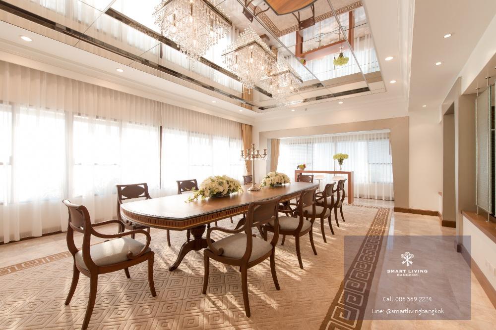 For rent: A luxurious duplex 4-bedroom penthouse suite in the heart of downtown Bangkok. It offers a panoramic view of Bangkok’s breathtaking skyline and Benjakiti Lake, with a large garden on the terrace.