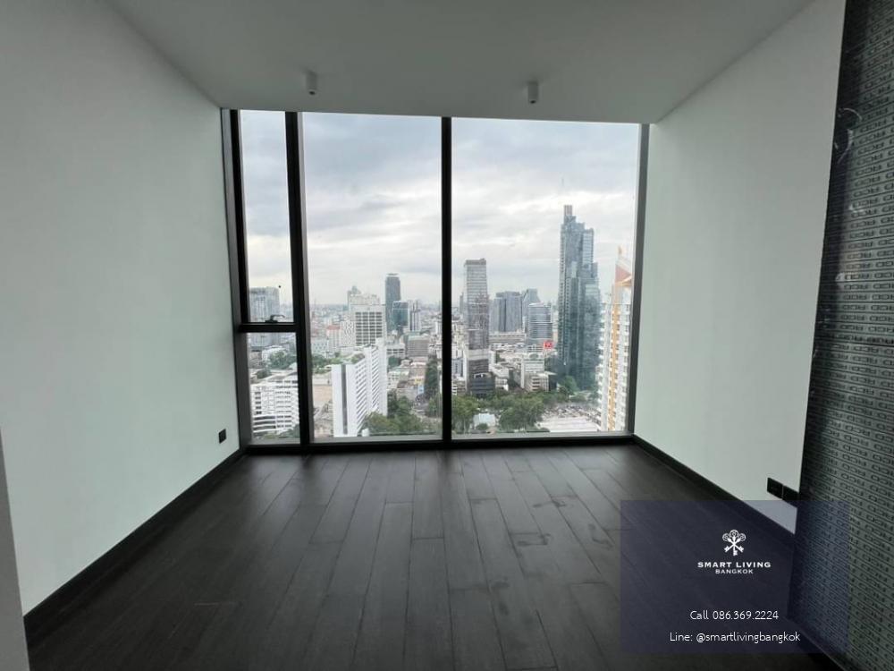 📢👇 Sell with tenant rental 65k til August 25Selling  special unit at luxury petfriendly condo, corner unit, same floor as sky garden , 3 sides of unblocked view.