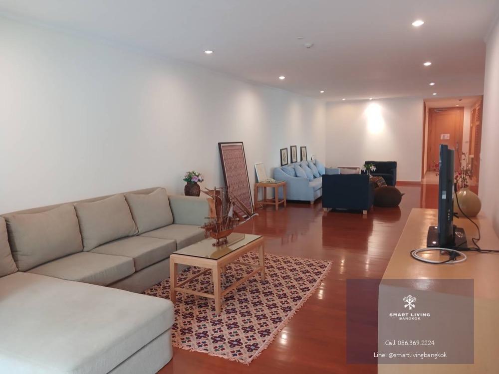 For rent 3 bedrooms, petfriendly in town near BTS Phromphong