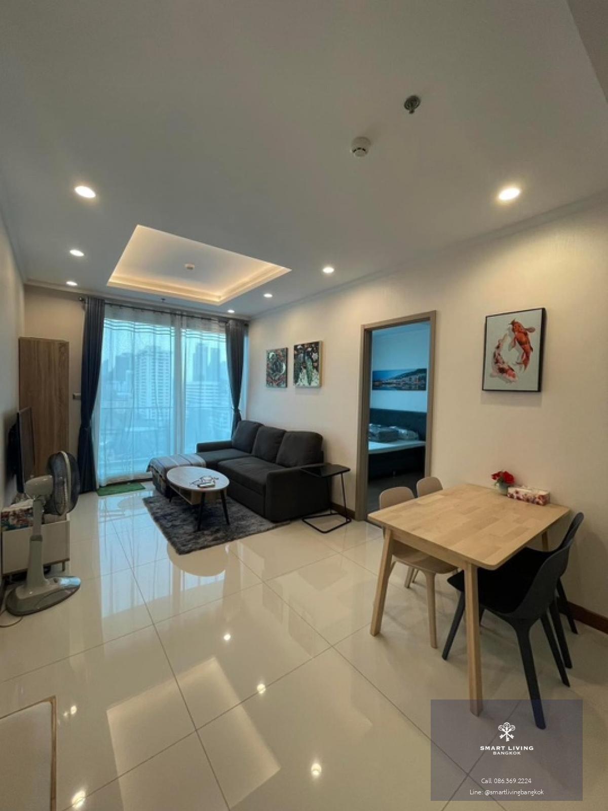 📢👇For sale with tenant contract rental price 44,500 Baht til 28 Feb 25 or can move out with prior notice at Supalai Orientel Sukhumvit39, fully furnished, unblocked pool view. Places nearby Taka town , Top mall , Top food mall, Rainhill Community Mall , W