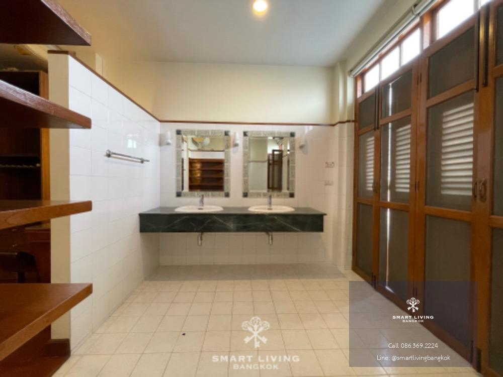 ✨ 👍For rent Townhouse 3 bedrooms with shared pool , near BTS Thonglor