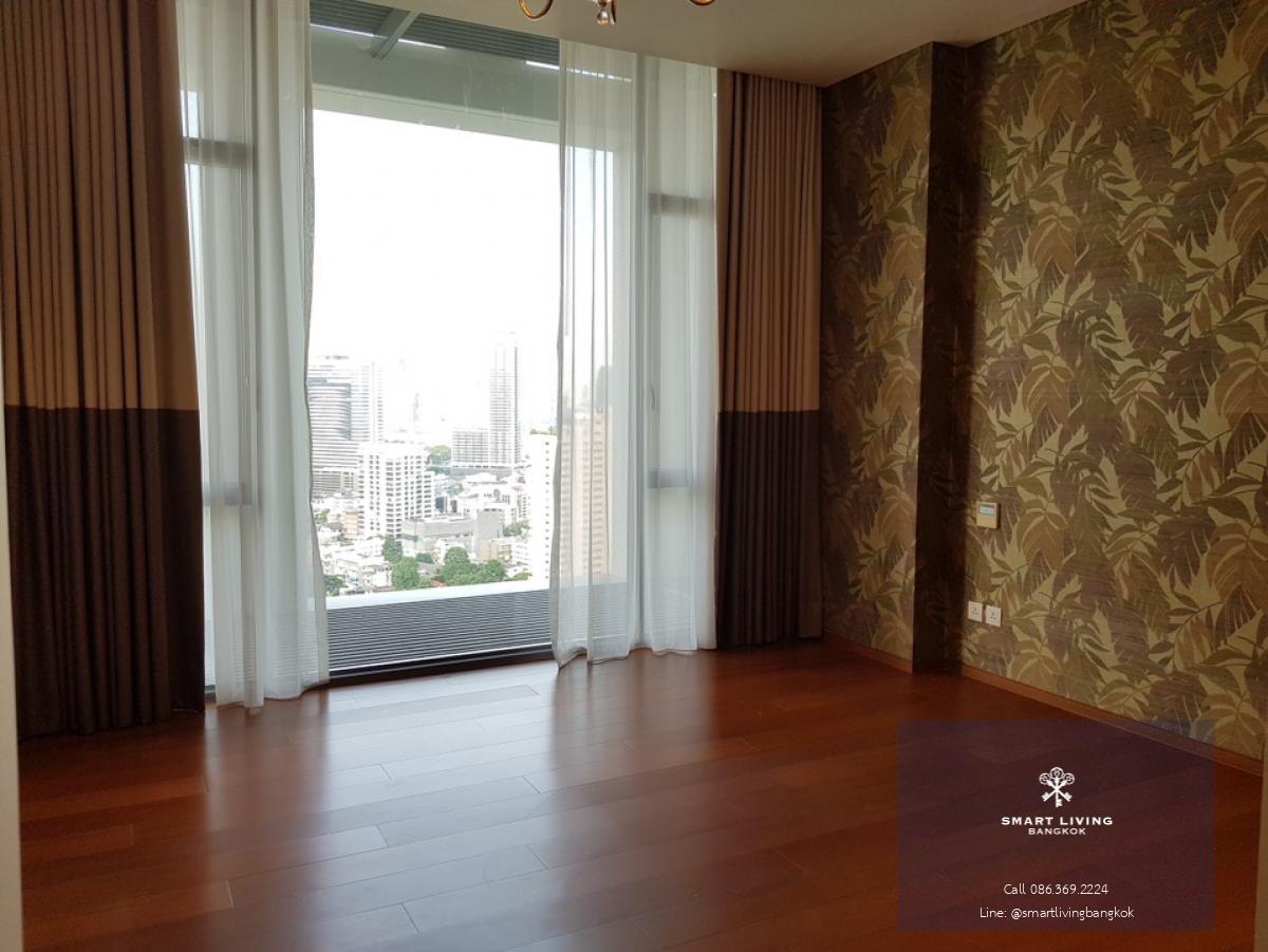 📢👇Rare item  Luxury condo 4 beds Duplex, private lift and pool, spacious living room , unblocked view, located in Sathorn, next to Sukhothai Hotel. There are three exits: one to Soi Suan Phlu , Soi Nanta(Sathon 1),  Sukhothai hotel ( south Sathon ), conce