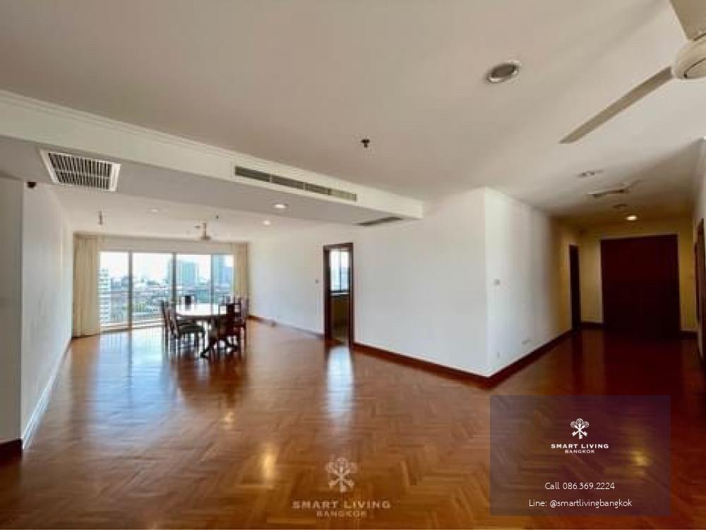 📢👇Renting this huge size unit , partly furnished , big balcony, unblocked view near Sathorn area, quiet and peaceful place to live in good compound