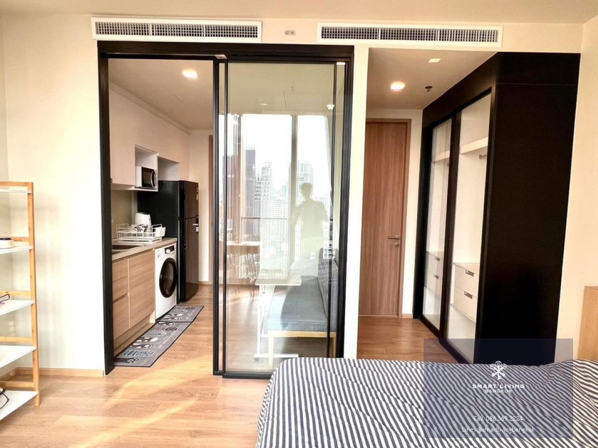 📢👇 Sell with tenant Affordable and worth price for living or investing at Noble around 33 located in one of popular area in Bangkok (Em District)unblocked view, fully furnished