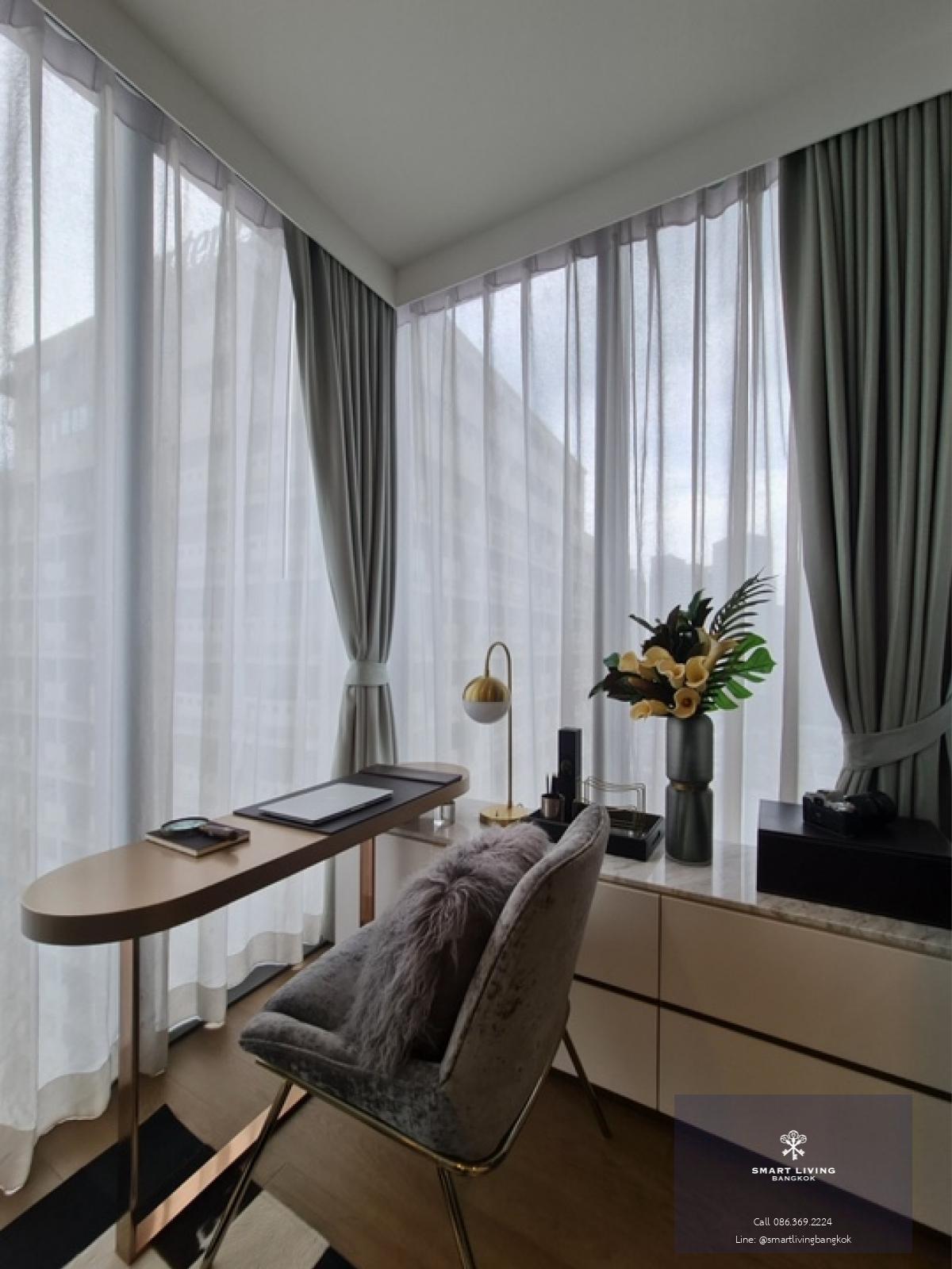 📢👇Luxurious condominium in the heart of Asoke-Rama 4, conceige service from a world-class hotel , unblocked view, also many special offer such as free transfer expenses etc.