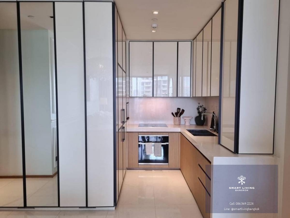 ✨ Hurry book now. Very good price for luxury condo Beatniq , 5 stars concierge service, close to BTS, only about 10 mins walk to Em district , nice layout and decor, corner unit, unblocked view, fully furnished, ready to move in