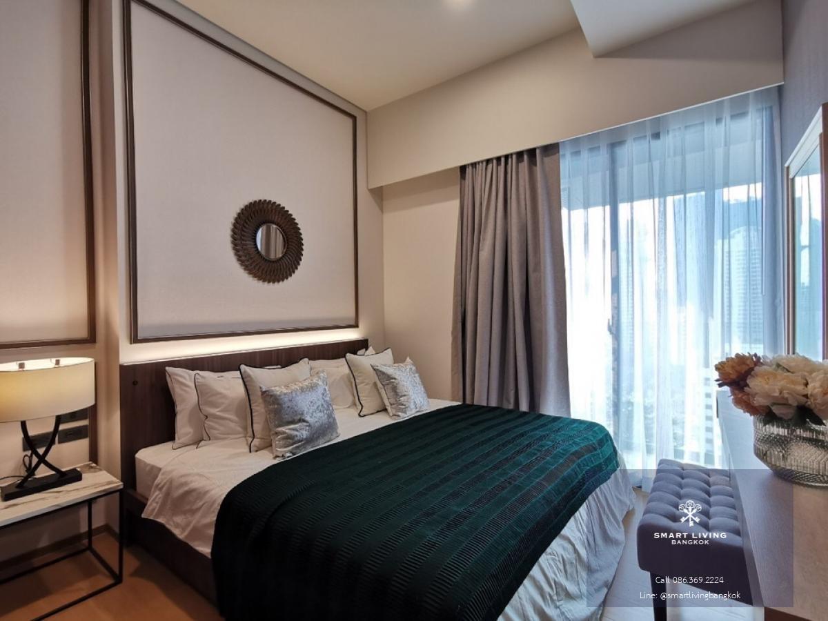 📢👇 Siamese Exclusive Sukhumvit 31 , a place where easily access in many routes, near Benjasiri Park , private elevator access, unblocked view, big balcony, fully furnished, ready to move in.