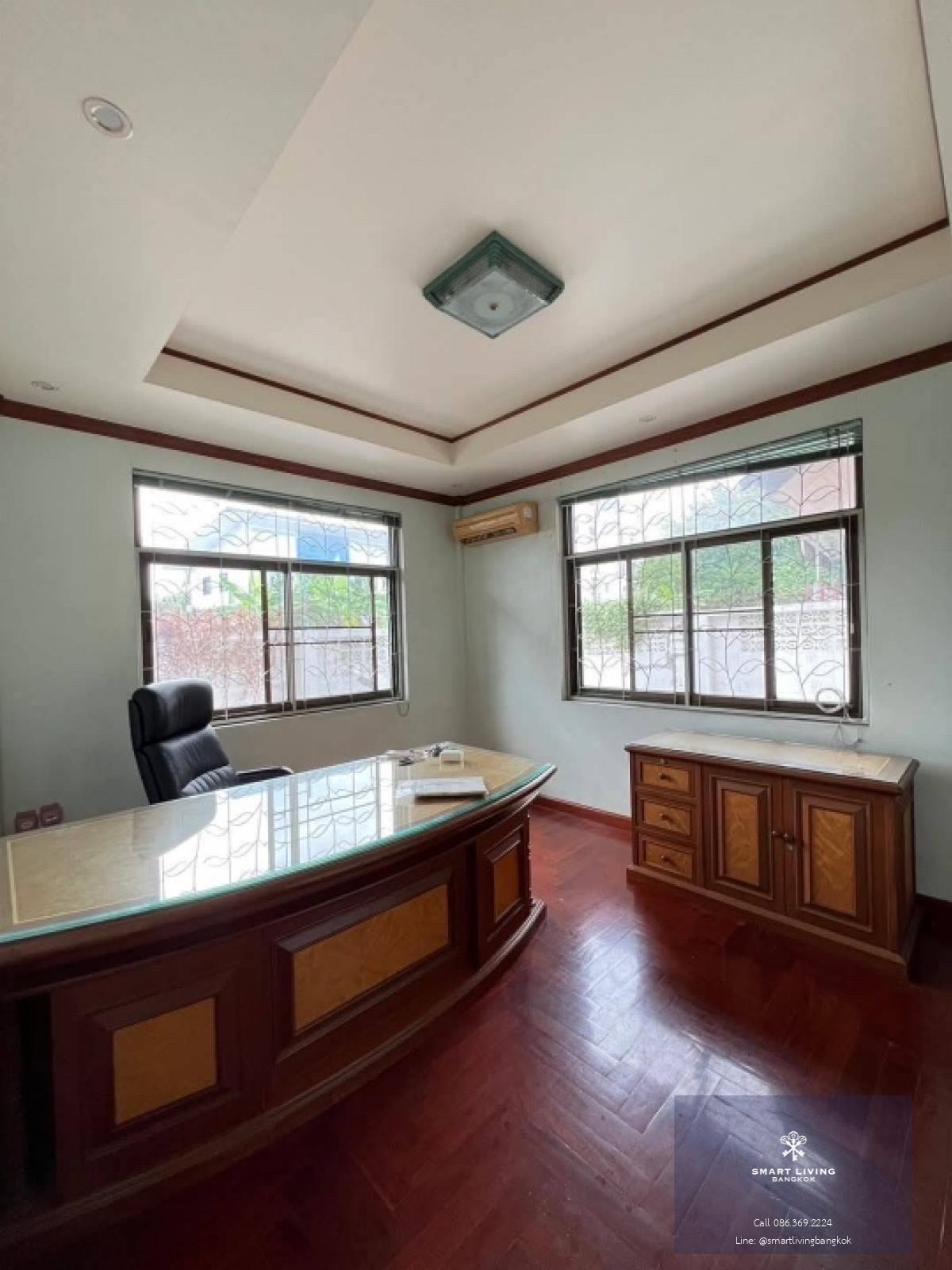 📢👇 Single house in Ladprao 93, 3-story, suitable for use as an office, workplace, or live-streaming studio. Registration is allowed.