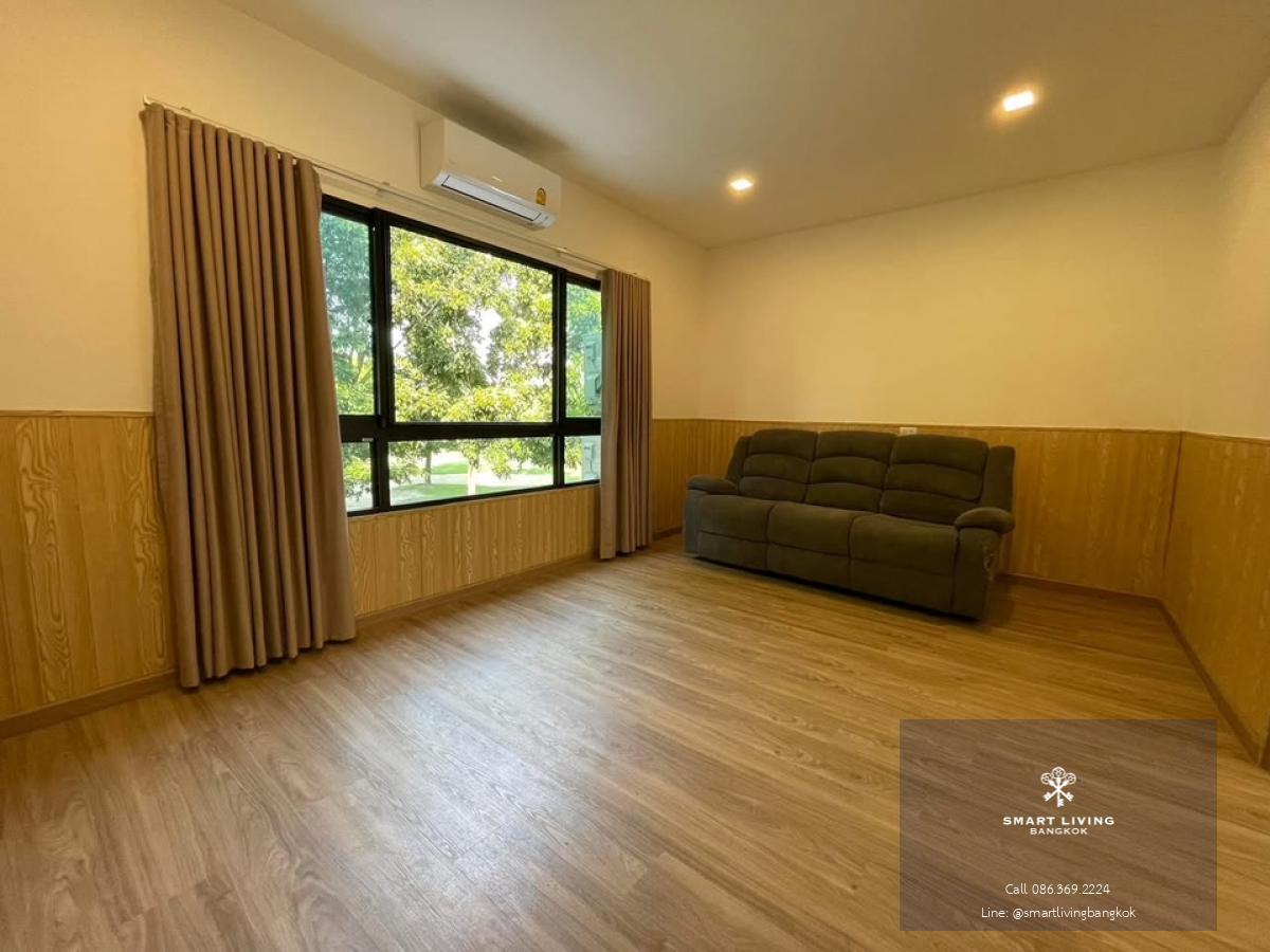 📢👇 Reasonable price for living or investing as one of the most  sought-after locations. Brand new Townhouse for rent/ sale at Patio Srinakarin – Rama 9 near Wellington and Stamford international school, near express way and motorway, golf course view.