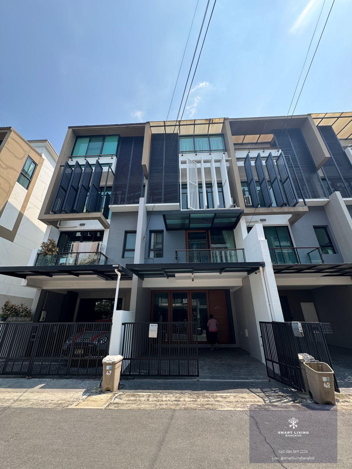 ขาย Townhouse Sukhumvit 3ชั้น  พื้นที่กว้างห้องจัดแยกเป็นสัดส่วน ทำเลดี ใกล้ทางพิเศษฉลองรัช พร้อมเข้าอยู่