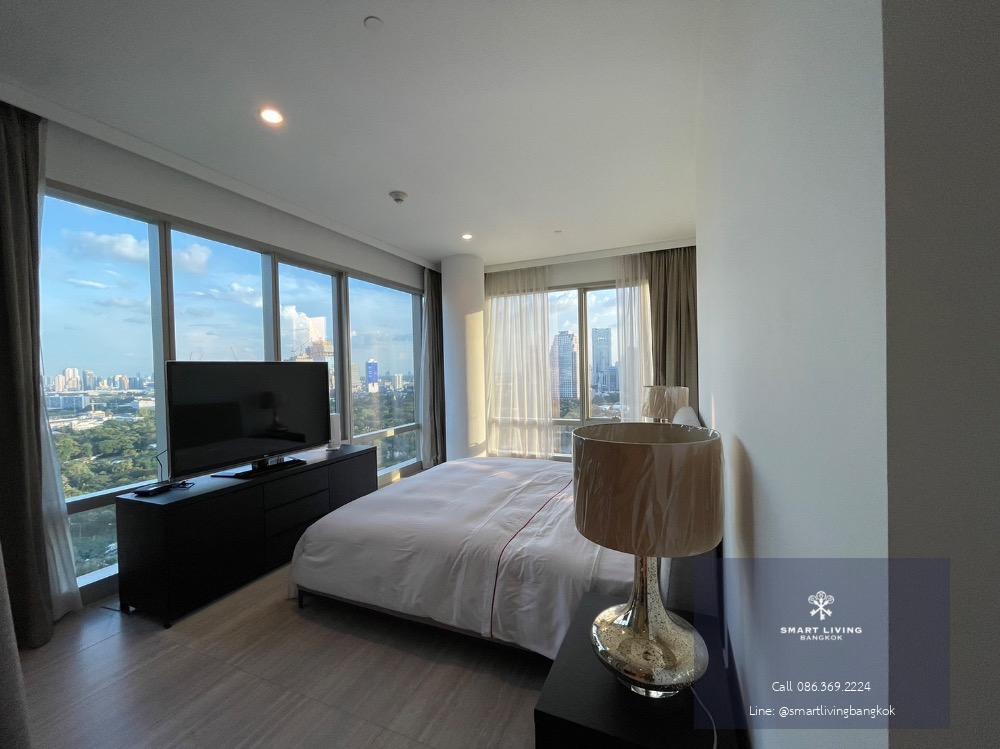 For rent 3 bedrooms at 185 Rajdamri luxury furniture, view to Lumpini Park near BTS Ratchadamri