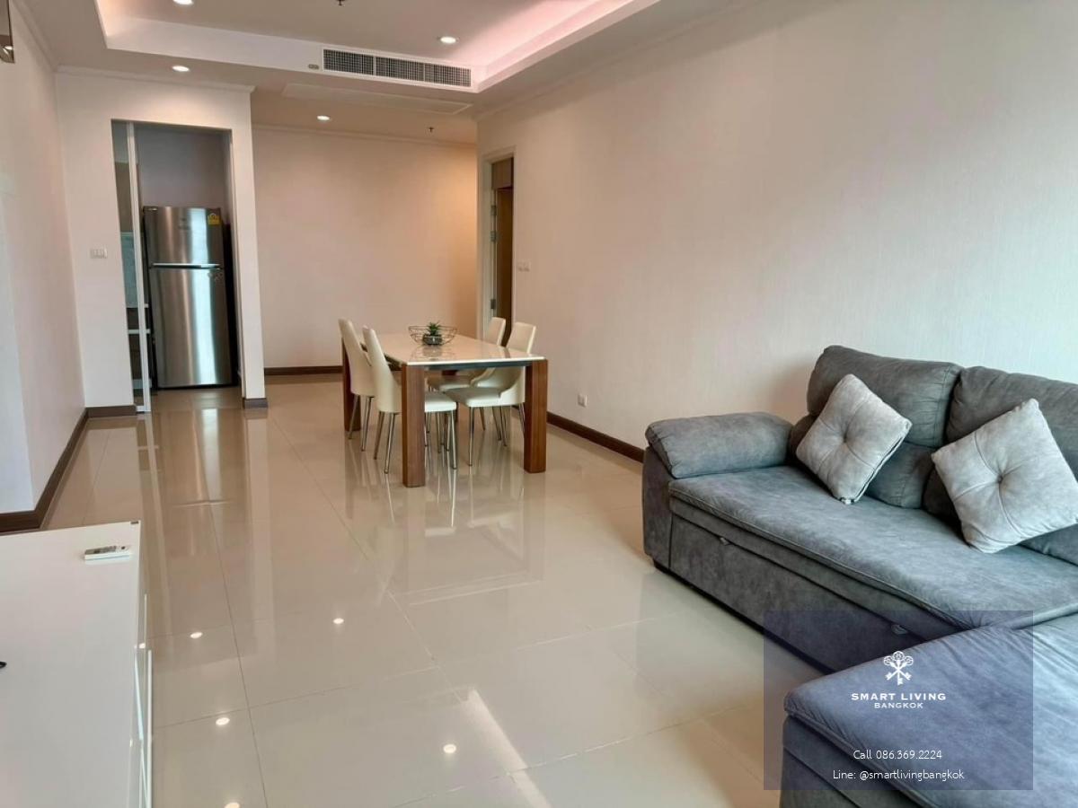 📢👇 High-end condo located in great location next to Si Ayutthaya Road where connected to many important business roads, unblocked view of Baiyok tower.