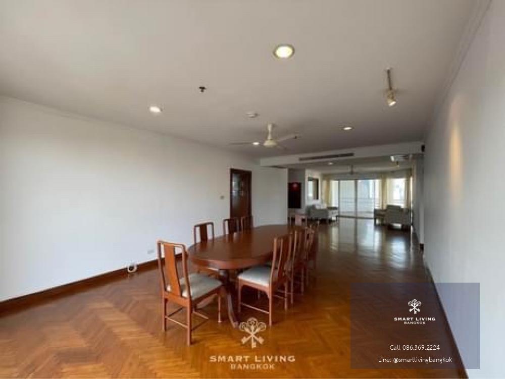 📢👇Renting this huge size unit , partly furnished , big balcony, unblocked view near Sathorn area, quiet and peaceful place to live in good compound