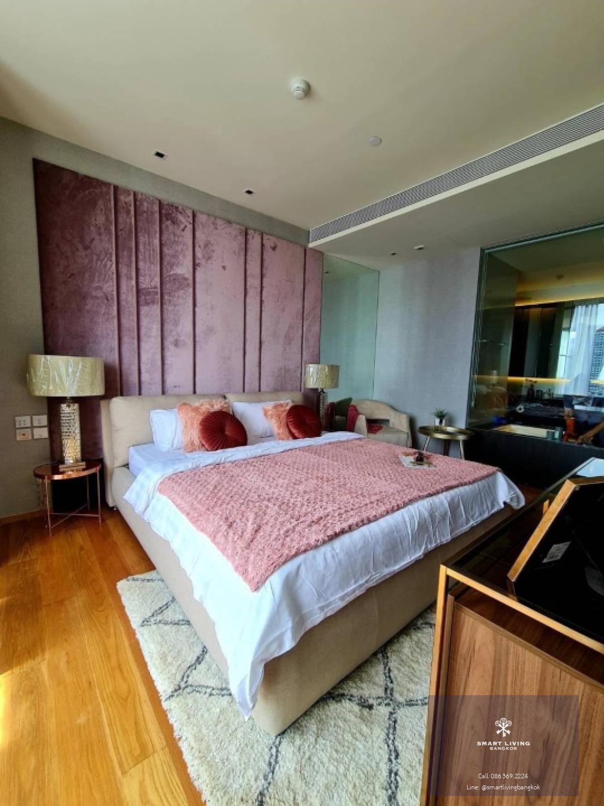 📢👇Hurry book now. Very good price for luxury condo with 5 stars concierge service, close to BTS, only about 10 mins walk to Em district , nice layout and decor, fully furnished, ready to move in