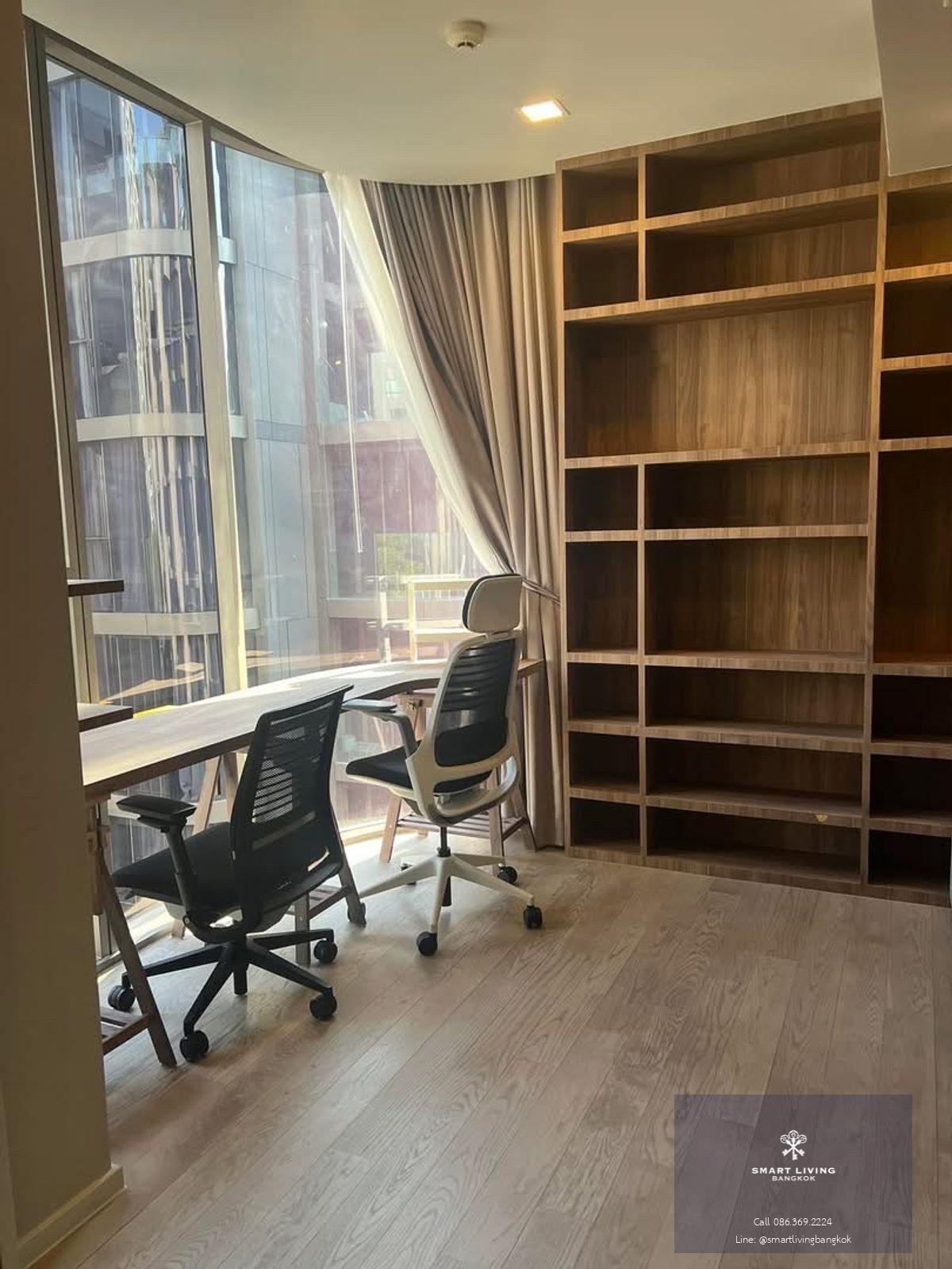 📢👇For investors, receiving monthly rental income 65k:month until April 2027. Low rise petfriendly , quiet and peaceful place, in Em district area, near Benjasiri park,  nice decoration