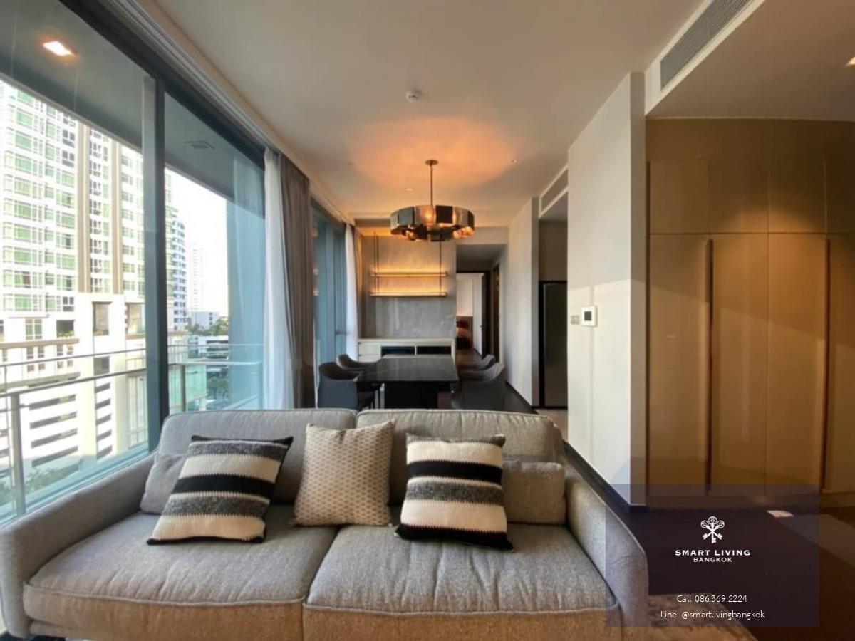 📢👇 Luxury condo and unit , skywalk to BTS, unblocked view , imported modern furniture , high speed internet include