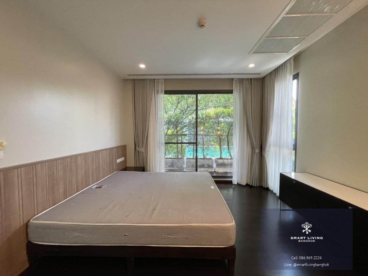 📢👇Special unit by the pool,  big living room,  near Lumpini park , Velaa community mall, ONE Bangkok , easily access to many street.