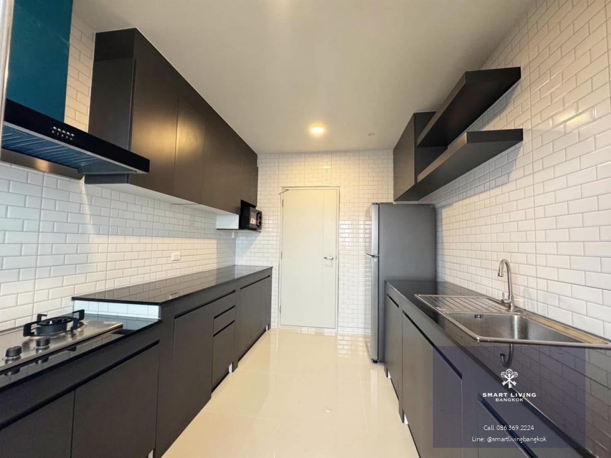 📢👇 Brand new single house for rent in good compound with good security. Located only 5 minutes from Mega-Bangna (The project is located along the Southern Outer Ring Expressway), fully furnished