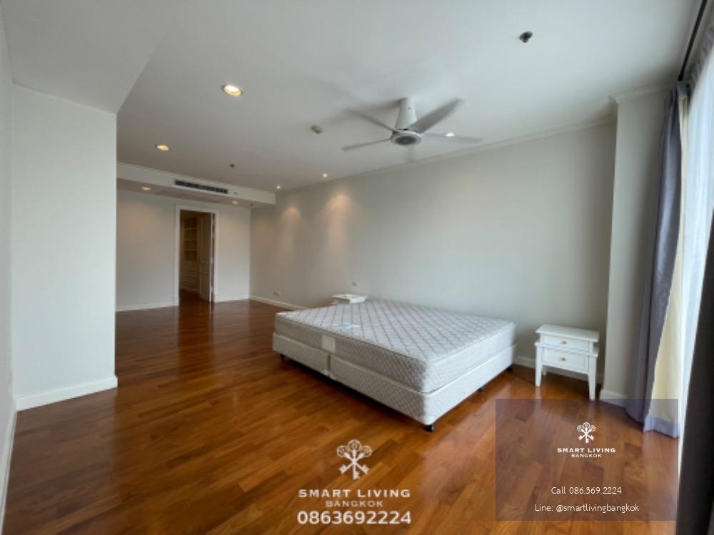 For rent Large unit, 3 bedrooms, fully furnished, near MRT Klong Toey, near Lumpini Park, Sathorn, Rama 4.