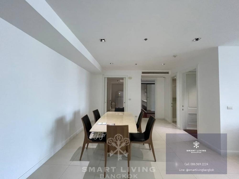 For rent :one of Luxury condominium in the nice area of Bangkok  Athenee residence