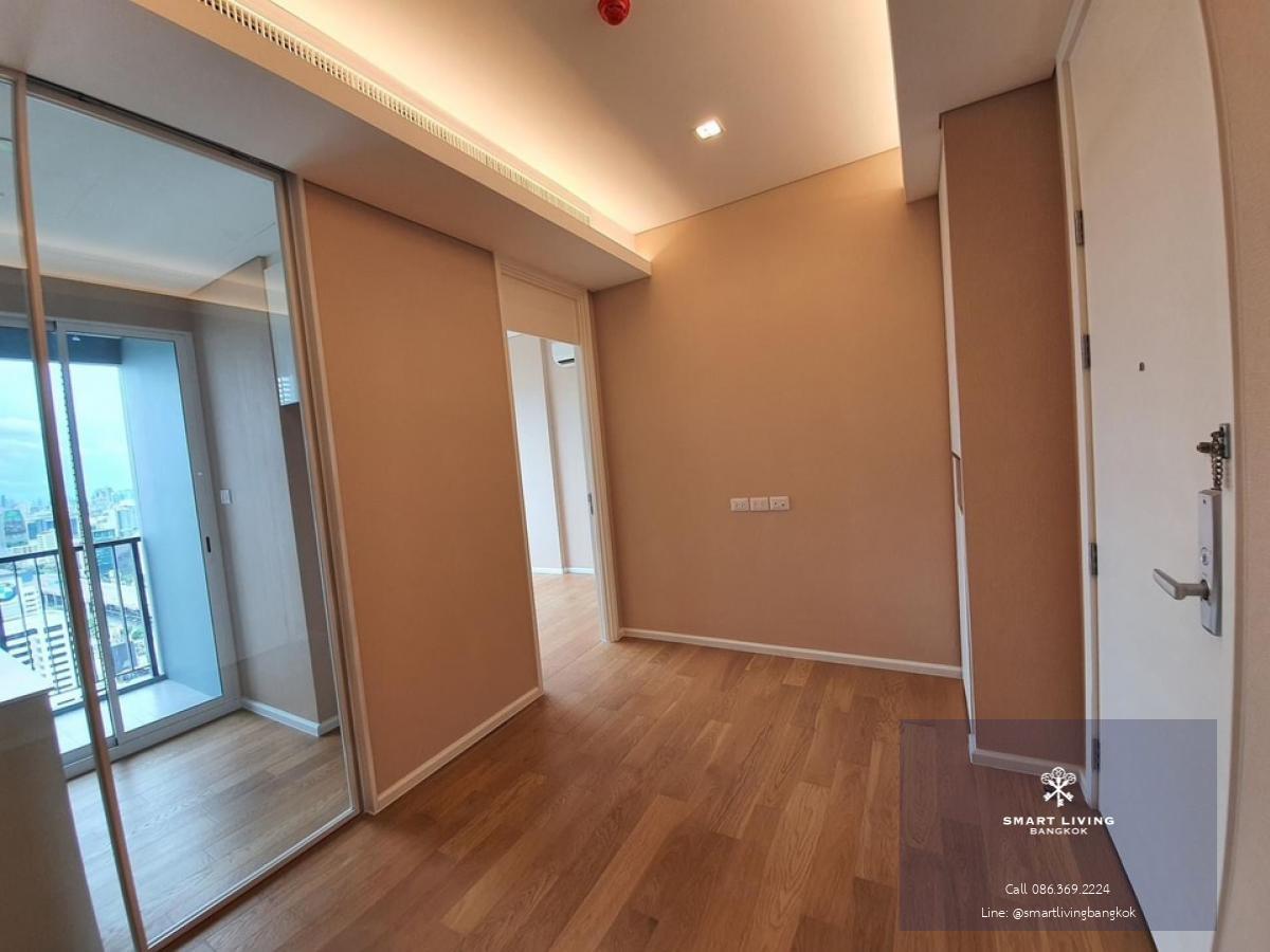 📢👇 Grab or Gone! Brand  new corner unit for sale at The Saint Residences , affordable and worth price for living or investing, unblocked view , near Central Ladprao, Union mall, Jatujak park. Easily access to many routes: Ladprao, viphavadee, Phahonyothin